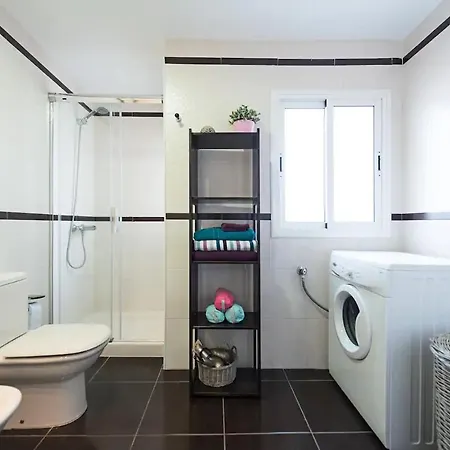 2 Double Bedroom 150 Meters From Beach. Daire