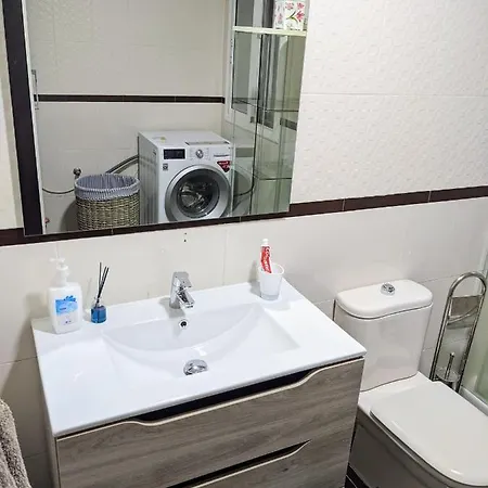 Daire 2 Double Bedroom 150 Meters From Beach. *